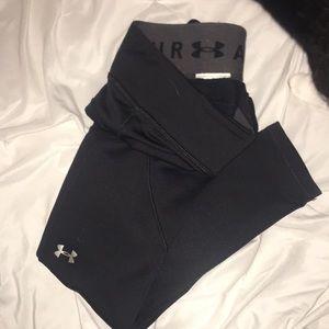Under Armour leggings!